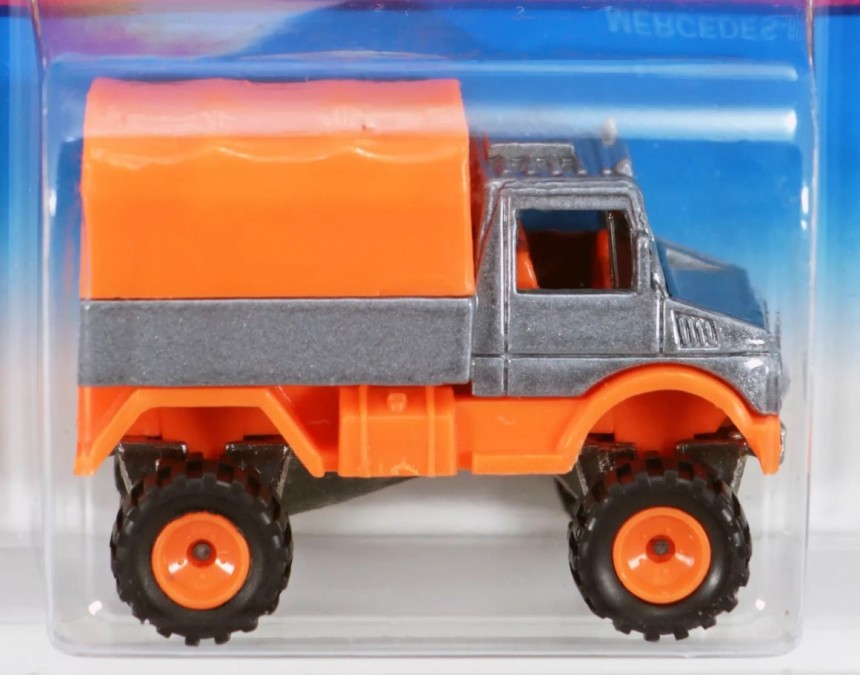 Hot Wheels Mercedes\-Benz Unimog Hot Wheels Mercedes\-Benz Unimog