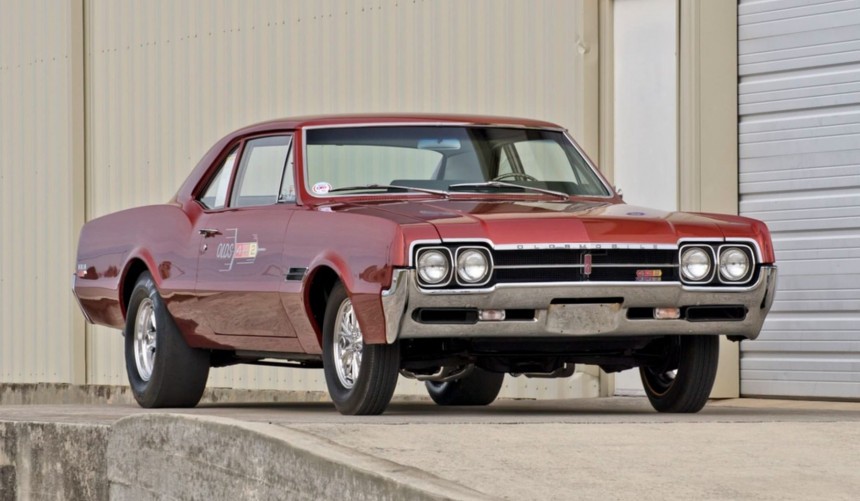 1966 Oldsmobile 4\-4\-2 W30