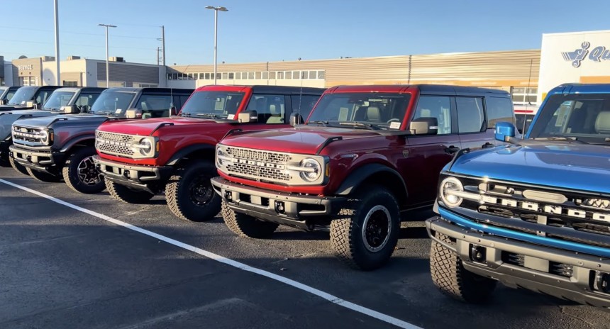 Dozens of 2024 Ford trucks and SUVs pile up at dealerships Dozens of 2024 Ford trucks and SUVs pile up at dealerships