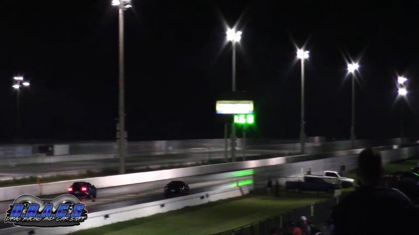 Ford Mustang Shelby GT500 vs\. Porsche 911 Ford Mustang Shelby GT500 vs\. Porsche 911