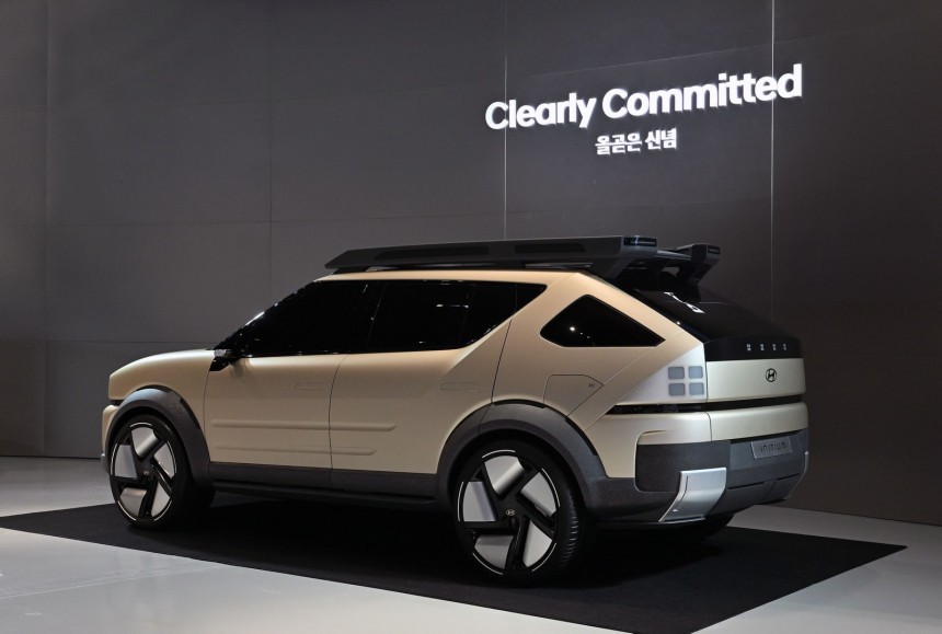 Hyundai INITIUM FCEV Concept