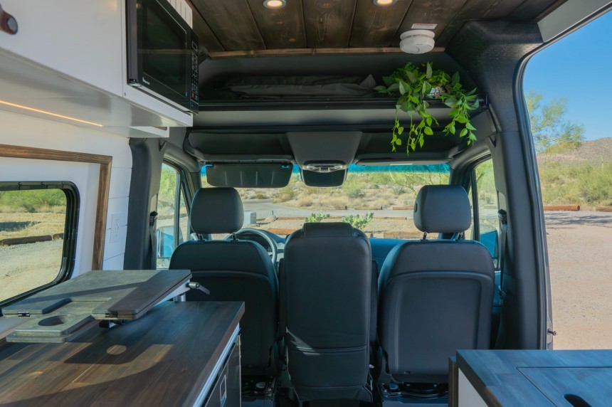 Minimalist Escape camper van