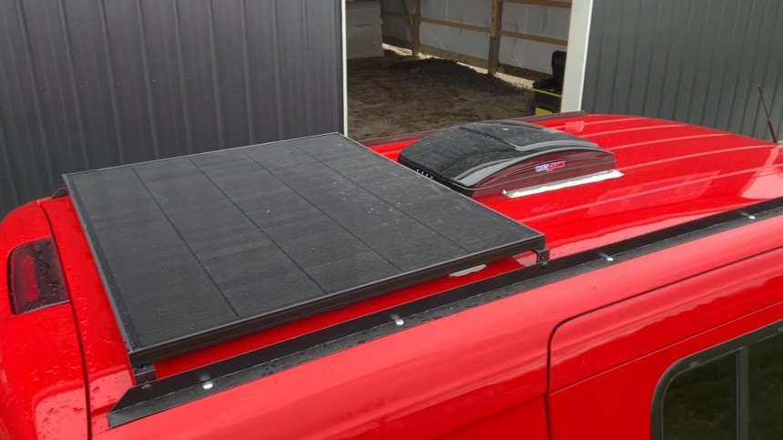 This Micro Camper Van Is Ideal for Shorter Adventures, Has an Unusually Efficient Interior