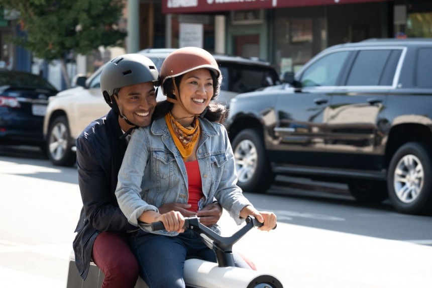 Lightfoot is a solar\-powered scooter that promises unlimited range Lightfoot is a solar\-powered scooter that promises unlimited range