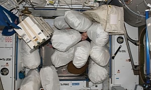 This Space Compactor Will Literally Squeeze Water From Astronaut Trash